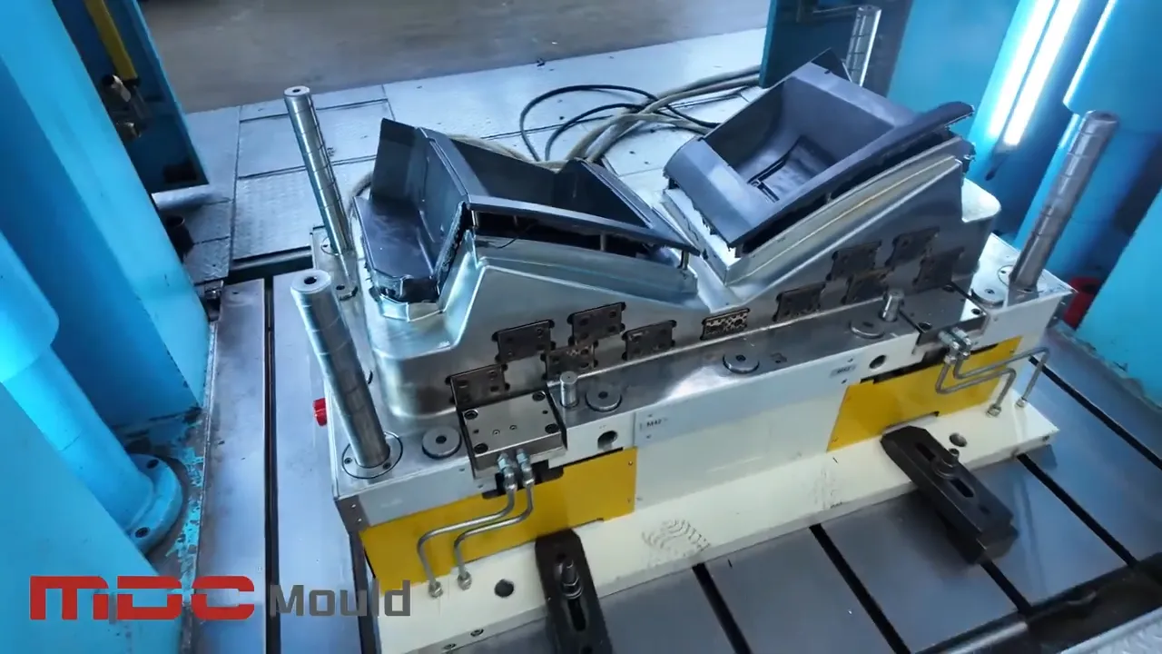 Moule de Pressage vs Pré-Moule : Différences & Applications